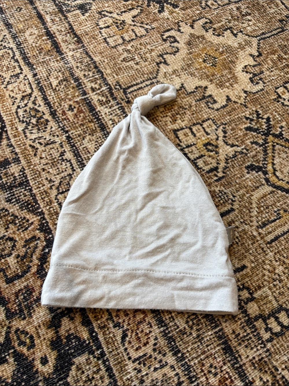 Kyte BABY light grey / blue Knot Beanie Hat